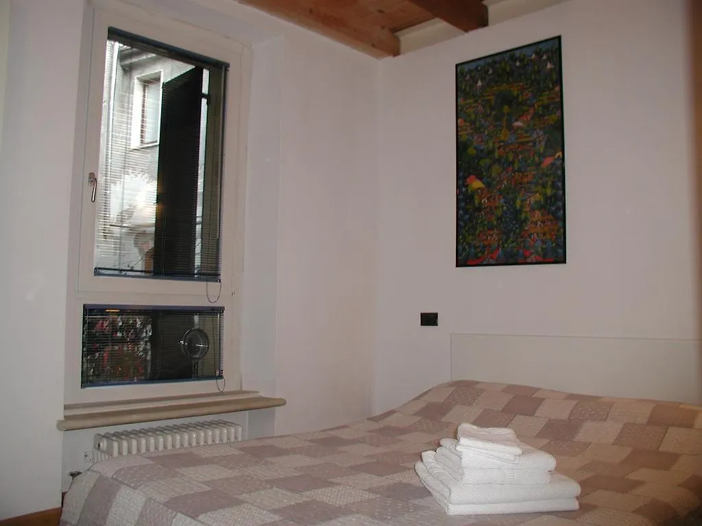 Residenza Santa Chiara Verona 0*,