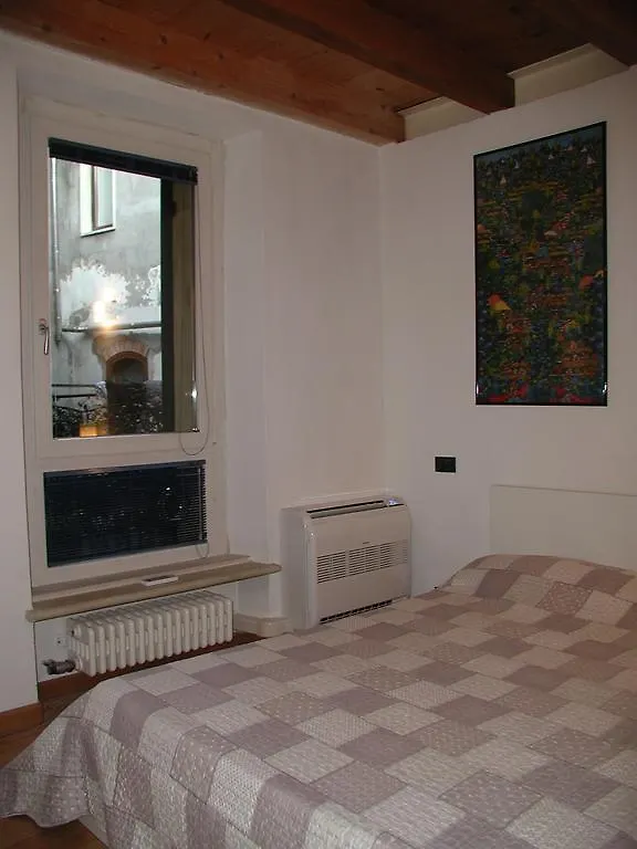 Residenza Santa Chiara Verona 0*,