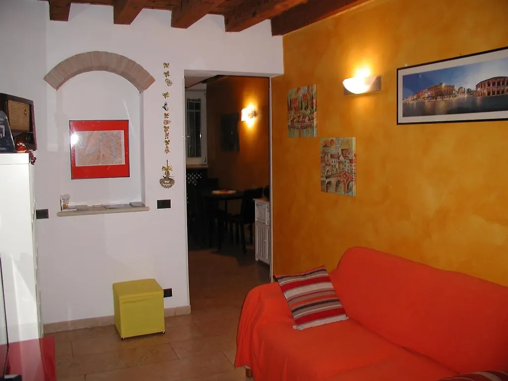 Residenza Santa Chiara Verona 0*,
